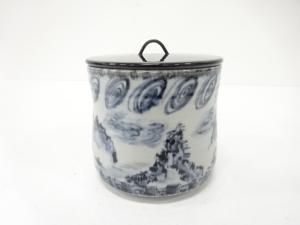 染付　山水　水指